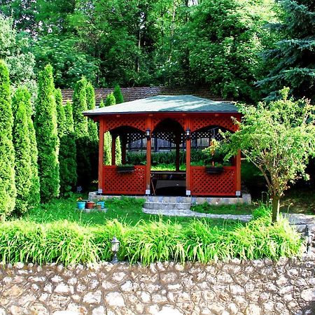 Downtown Green Oasis Apartments Sarajevo Exterior photo