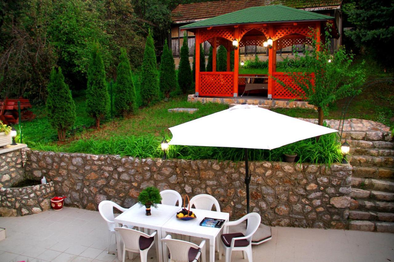 Downtown Green Oasis Apartments Sarajevo Exterior photo